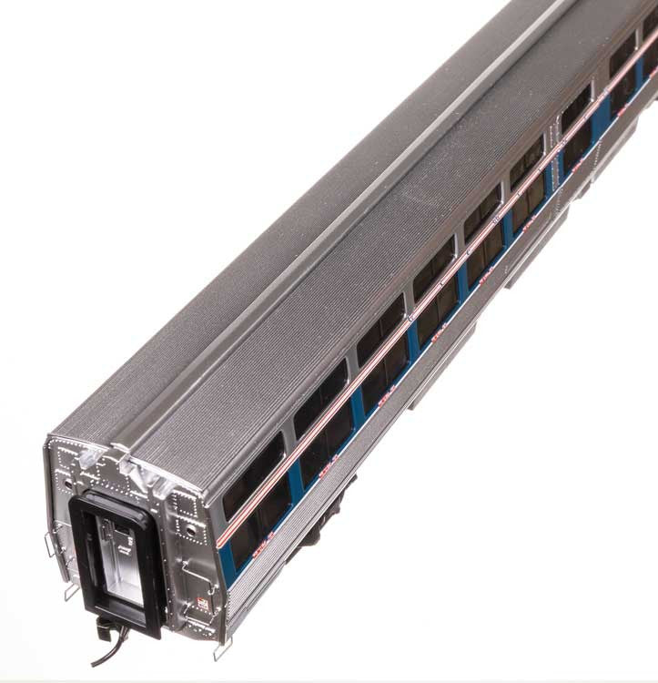 WalthersProto HO 920-12307 85' Budd Viewliner Sleeper Lighted Amtrak 'Phase VI Early scheme' AMTK #62028