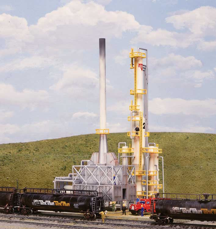 Walthers Cornerstone N 933-3219 North Island Oil Refinery - Kit