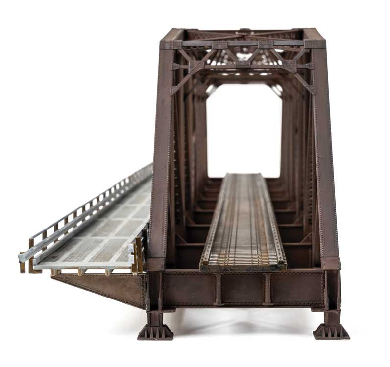 Walthers Cornerstone HO 933-4523 Truss Railroad Bridge with Roadway - Kit