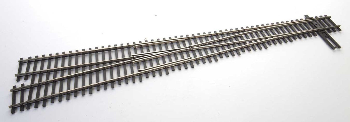 WalthersTrack HO 948-83019 Code 83 Nickel Silver DCC Friendly Number 8 Turnout - Left Hand