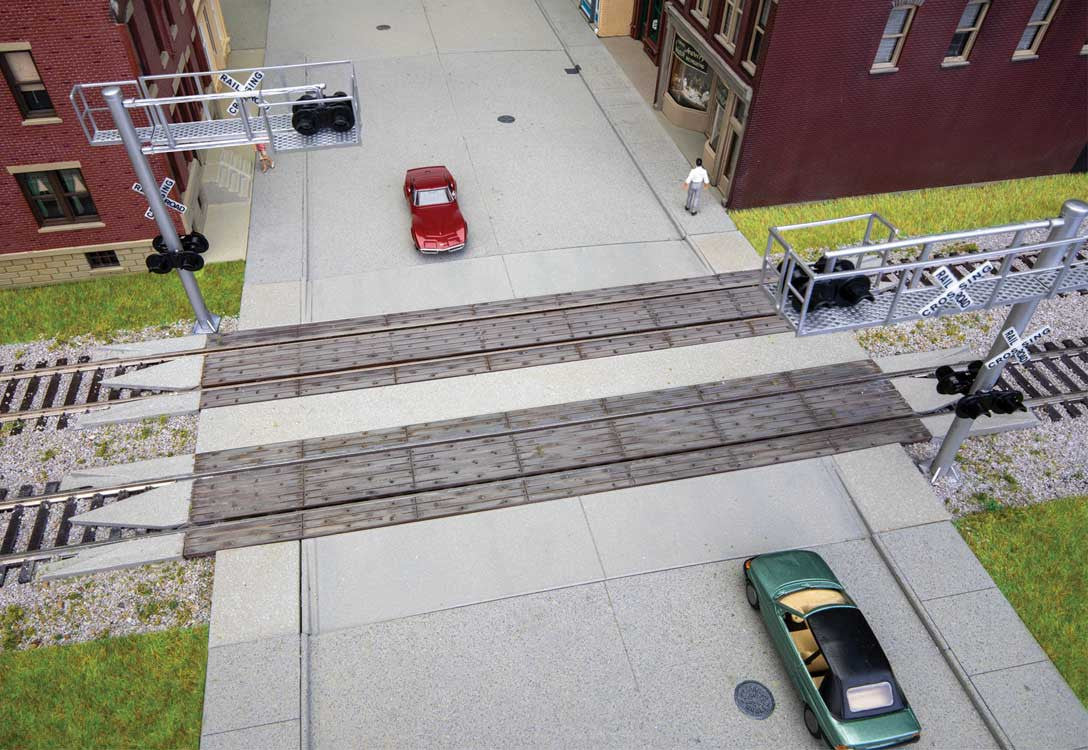 WalthersTrack HO 948-83113 Modern Wood Crossing w/Rerailer Ends - Kit