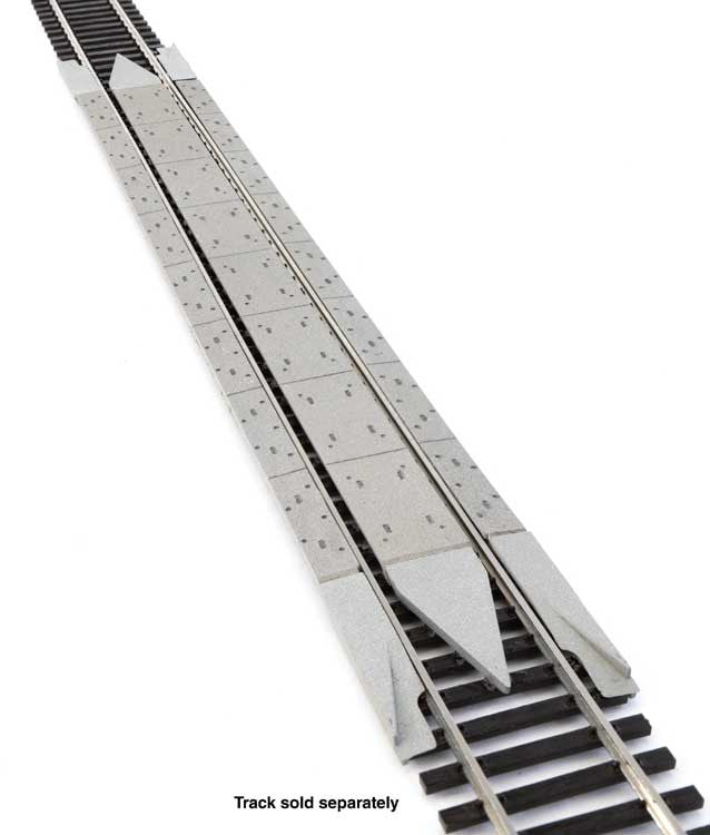 WalthersTrack HO 948-83115 Modern Concrete Crossing w/Rerailer Ends - Kit