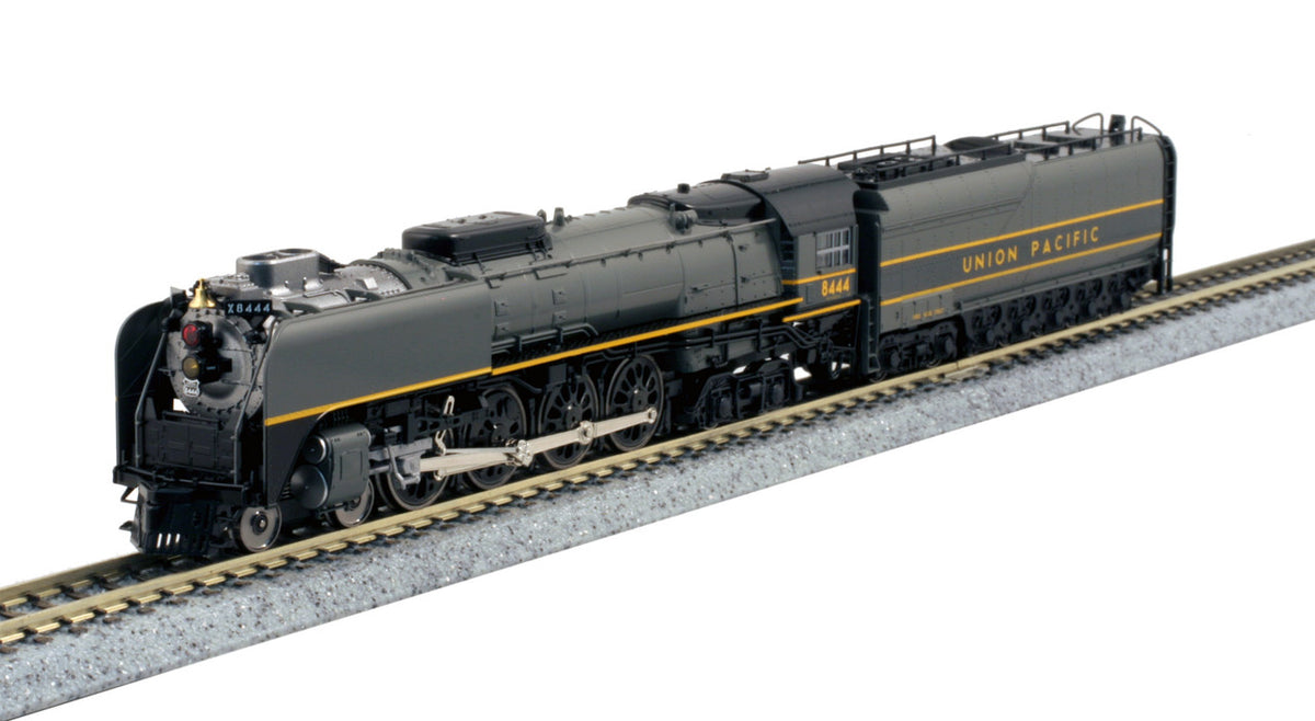 Kato N 126-0403-LS-DMW FEF-3 Class 4-8-4 Steam Locomotive with DCC/ESU LokSound V5 Union Pacific 'Greyhound 2-Tone Gray Version' UP #8444