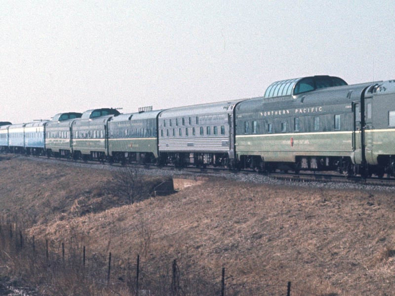 Rapido Trains Inc HO 141008 Budd Slumbercoach Amtrak 'Phase 3 Scheme' AMTK #2093 'Loch Katrine'