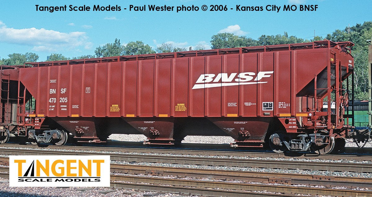 Tangent Scale Models HO 36015-05 Trinity Industries Inc 4750CuFt Covered Hopper BNSF 'Large Swoosh 2005' BNSF #470074
