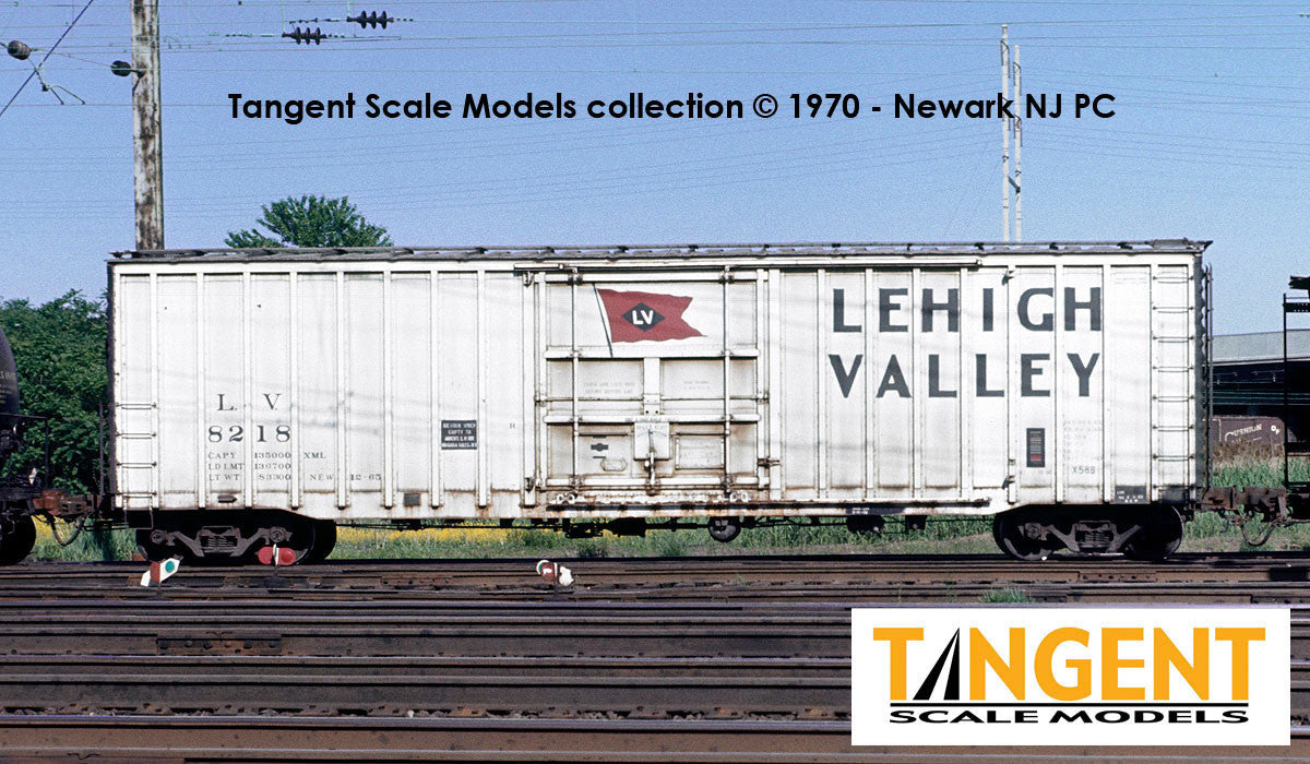 Tangent Scale Models HO 14036-05 PRR Shops X58 Plug Door Boxcar Lehigh Valley 'Delivery 12-1965 X58B' LV #8210