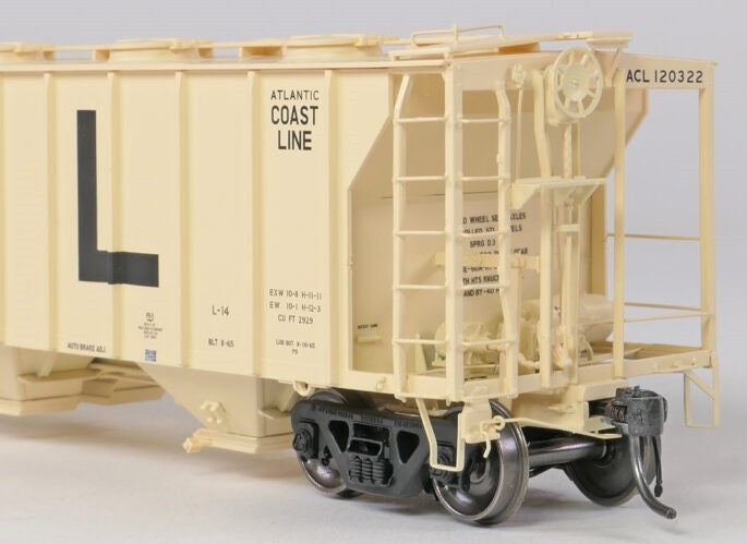 Tangent Scale Models HO 35160-04 Pullman-Standard 2929 Covered Hopper Atlantic Coast Lines 'Delivery Beige 8-1965' ACL #120135