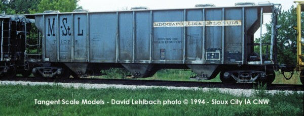 Tangent Scale Models HO 35012-09 PS-2 3215CuFt Covered Hopper Minneapolis and St. Louis 'Delivery Gray 11-1958' M&StL #71031