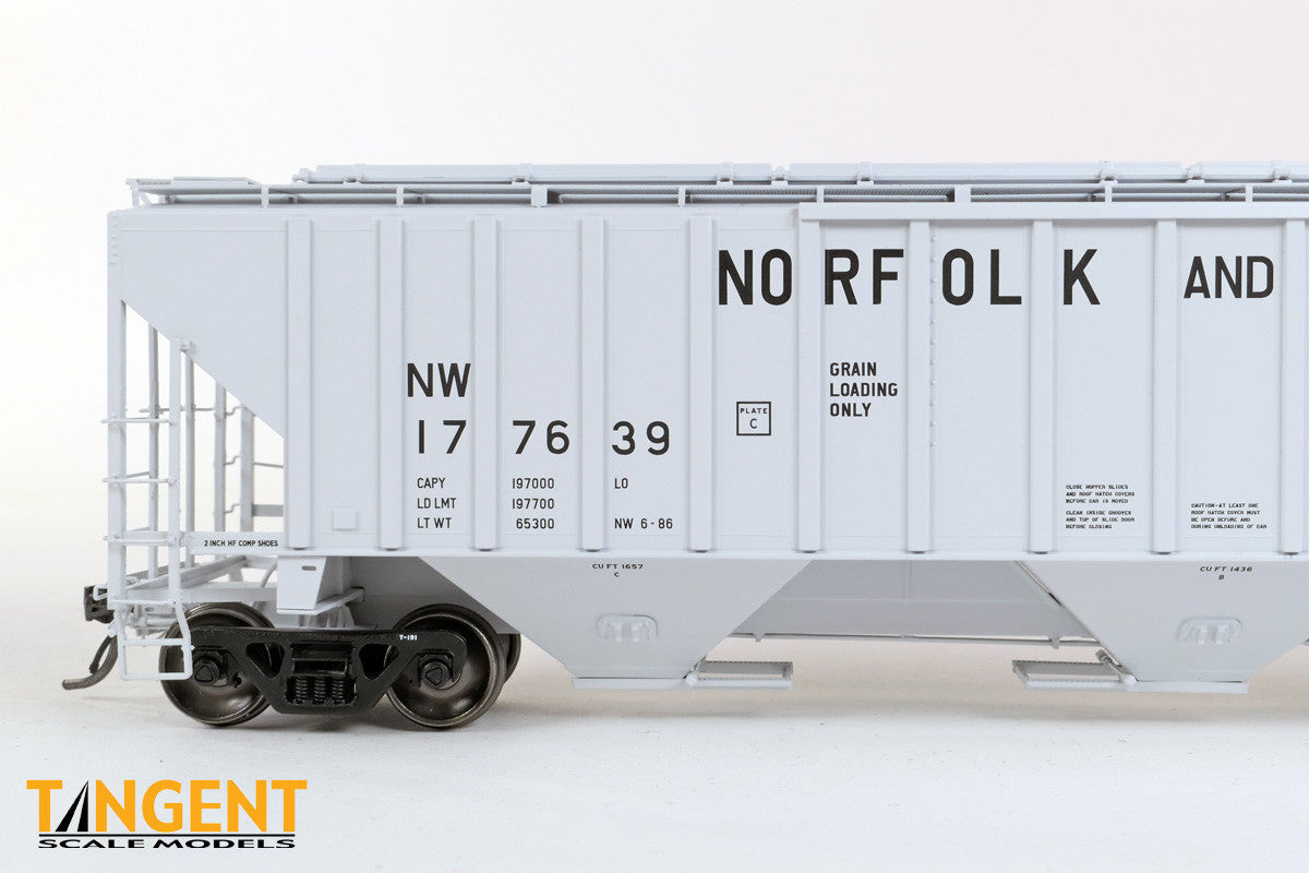 Tangent Scale Models HO 36222-11 NW Roanoke Shops 4750CuFt Covered Hopper Norfolk Western 'Claytor Repaint HC-71 1986+' NW #177677