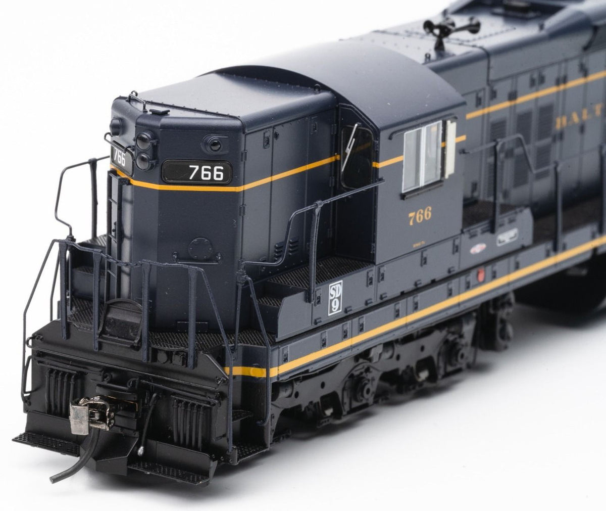 Rapido Trains Inc HO 50615 DCC/ESU Loksound V5 Equipped EMD SD9 Locomotive Baltimore & Ohio B&O #768