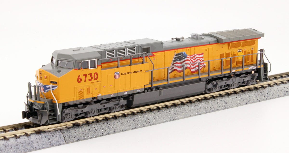 Kato N 176-7040 DCC Ready GE AC4400CW Locomotive Union Pacific 'Flag' UP #6730