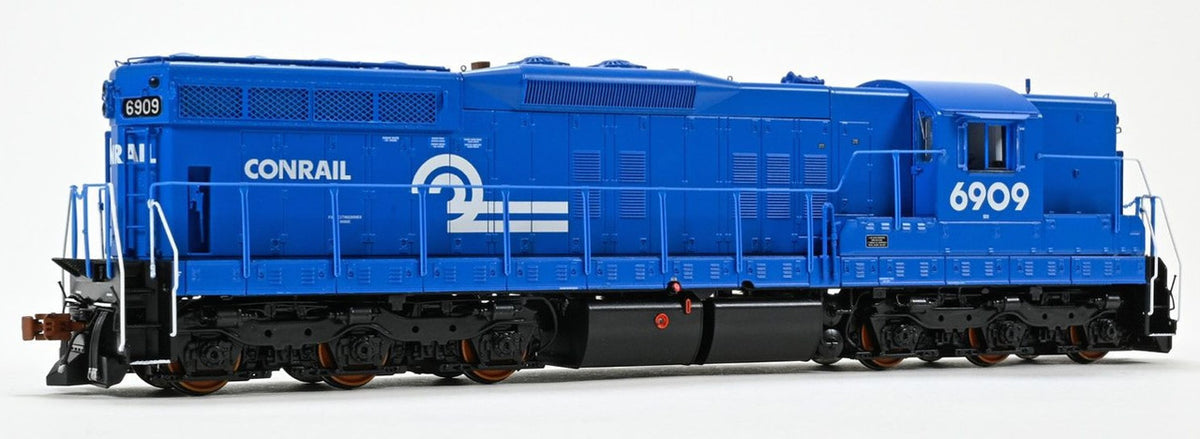 ScaleTrains Rivet Counter HO SXT41159 DCC Ready EMD SD9 Locomotive Conrail 'Can Opener' CR #6916