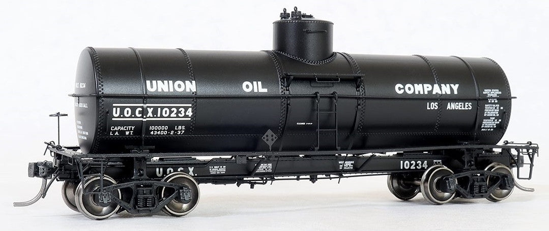 Tangent Scale Models HO 19072-03 General American 1917-design 10,000 Gallon Insulated Tank Car 'Union Oil of California 1937+' UOCX #10229
