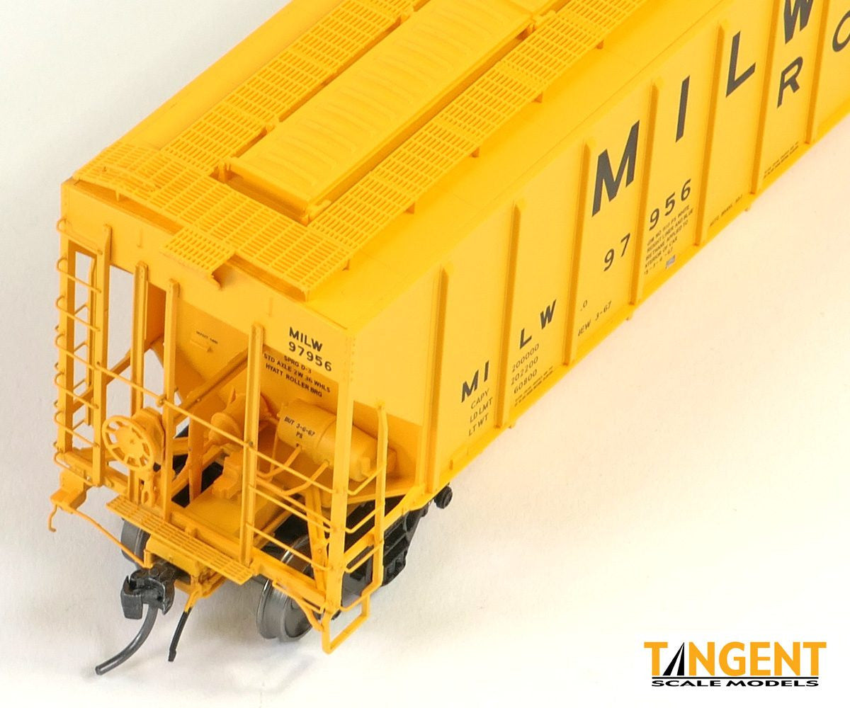 Tangent Scale Models HO 21036-01 Pullman-Standard PS-2 4427 High Side Covered Hopper Milwaukee Road 'Delivery 3-1967' MILW #97885