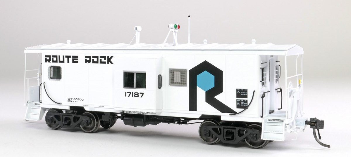 Tangent Scale Models HO 60412-01 ICC Rock Island Bay Window Caboose Rock Island 'Route Rock White Repaint 1979' w/ Red-Green Lights RI #17184