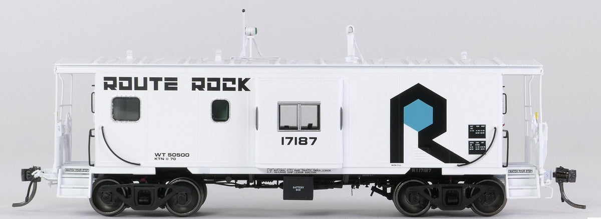 Tangent Scale Models HO 60412-01 ICC Rock Island Bay Window Caboose Rock Island 'Route Rock White Repaint 1979' w/ Red-Green Lights RI #17184
