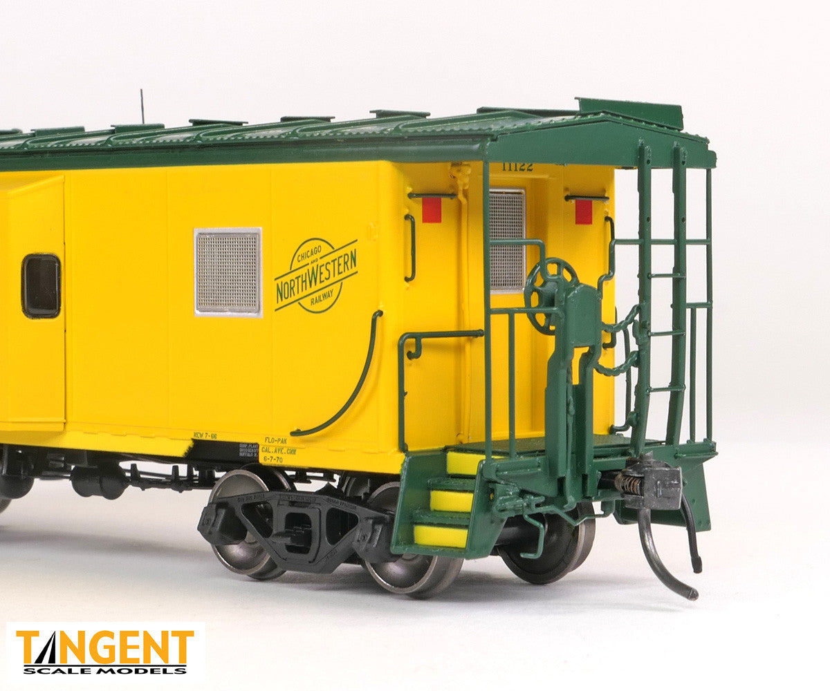 Tangent Scale Models HO 60521-01 ICC CNW Bay Window Caboose Chicago & Northwestern 'Yellow Repaint 1970+' CNW #11105