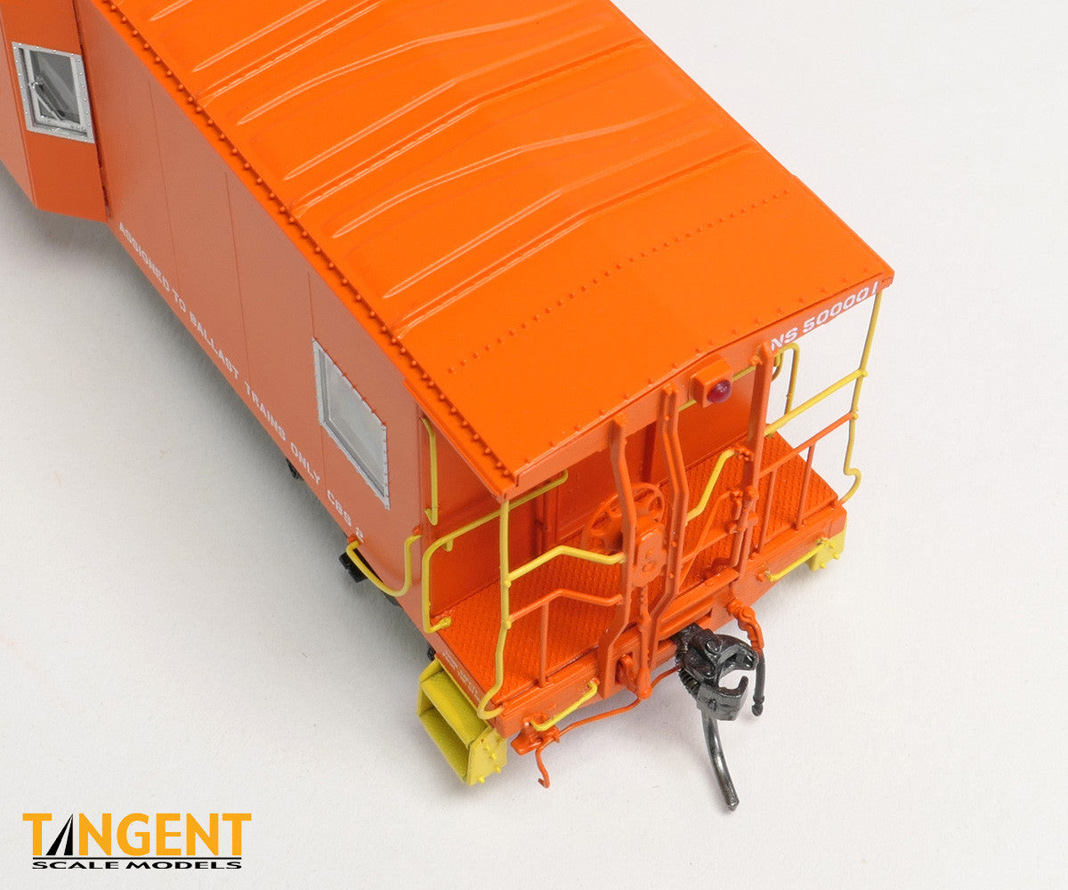 Tangent Scale Models HO 60614-01 Southern Railway Gantt Bay Window Caboose Norfolk Southern 'MOW Ballast Train Service 1992' NS #500001MW