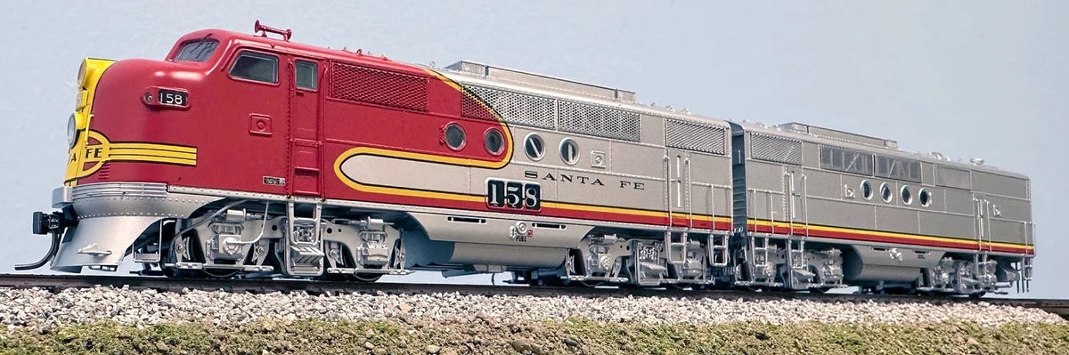 Rapido Trains Inc HO 53008 DCC Ready EMD FT Booster AT&SF "Freight Scheme" Unnumbered