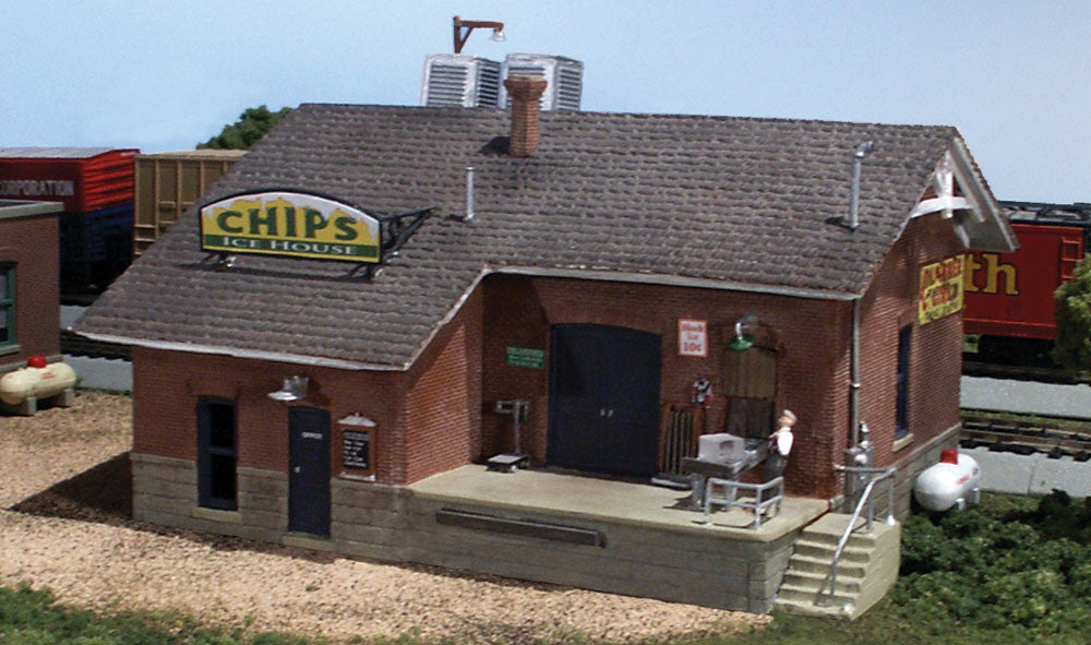 Woodland Scenics HO BR5028 Built Up Chip's Ice House