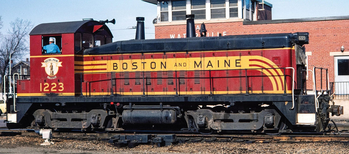 Rapido Trains Inc HO 27566 DCC/ESU LokSound V5 Equipped EMD SW9 Locomotive Boston & Maine 'As Delivered' B&M #1220