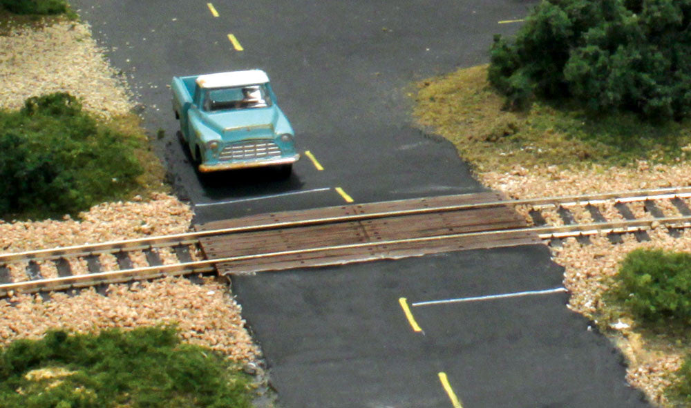Woodland Scenics HO C1147 Grade Crossing Wood Plank - 2 Sets