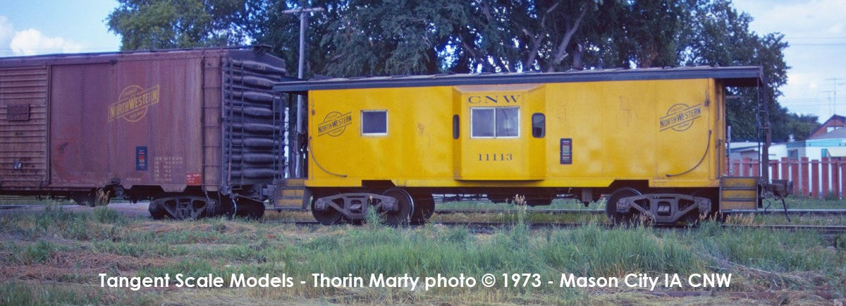 Tangent Scale Models HO 60521-01 ICC CNW Bay Window Caboose Chicago & Northwestern 'Yellow Repaint 1970+' CNW #11105
