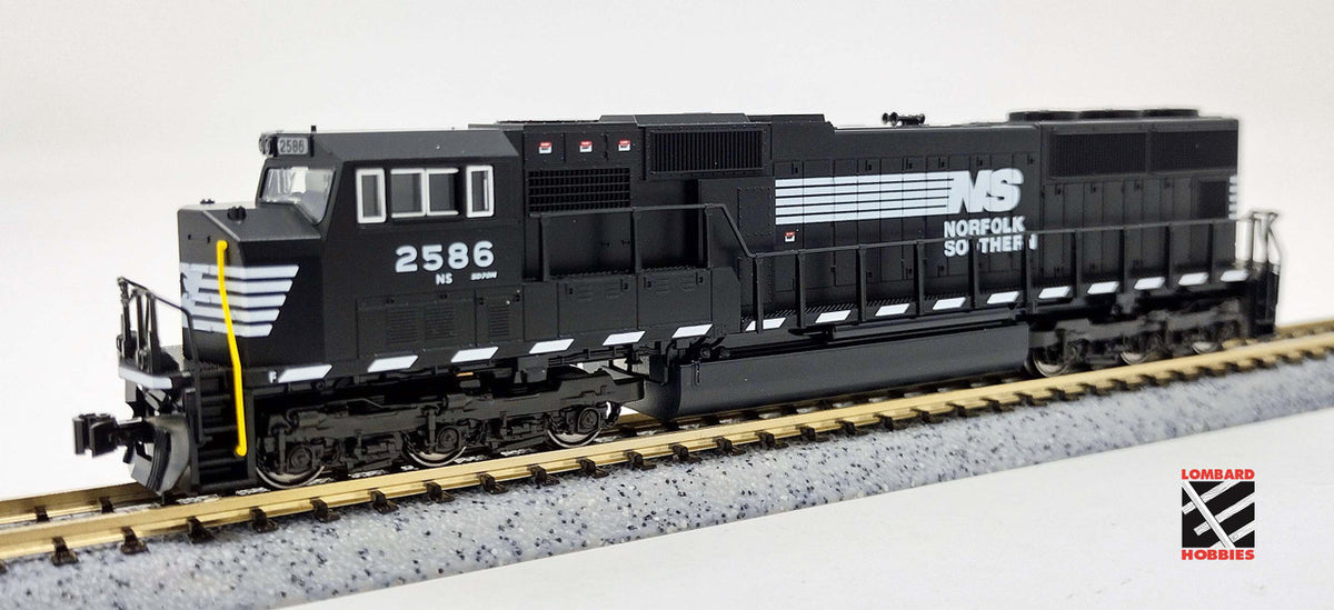 Kato N 176-7614 DCC Ready EMD EMD SD70M Locomotive w/Standard Flat Radiators Norfolk Southern NS #2586