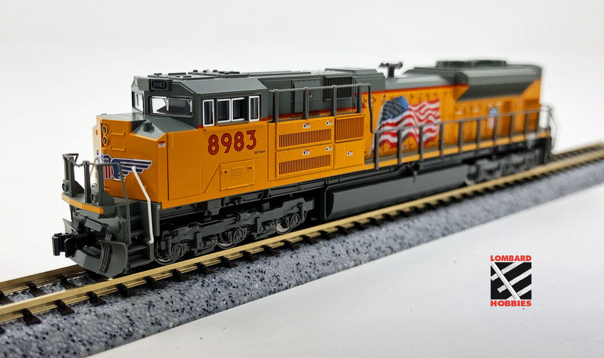 Kato N 176-8529 DCC Ready EMD SD70ACe Locomotive with Nose Headlight Union Pacific 'Flag Scheme' UP #8983