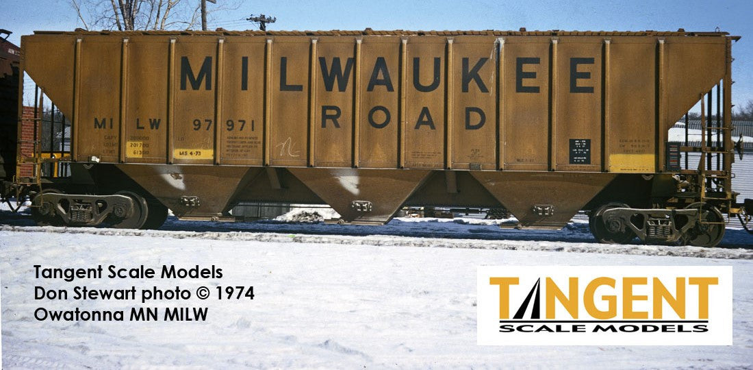Tangent Scale Models HO 21036-01 Pullman-Standard PS-2 4427 High Side Covered Hopper Milwaukee Road 'Delivery 3-1967' MILW #97885