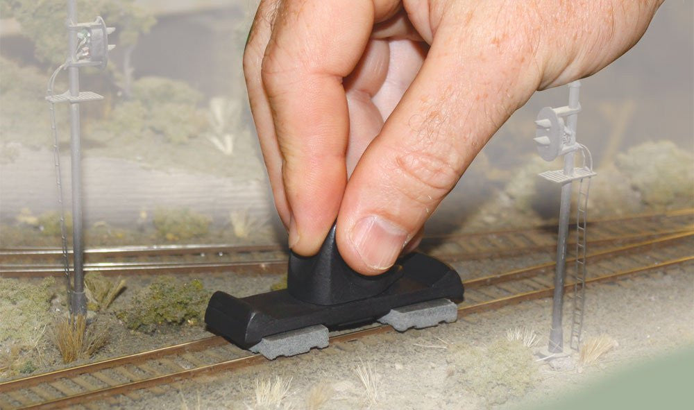 Woodland Scenics TT4550 Rail Tracker Cleaning Kit - All Scales