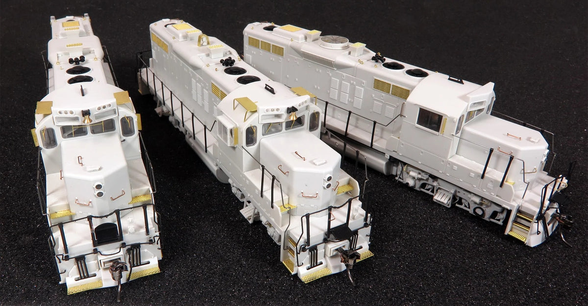 Rapido Trains Inc HO 54022 DCC Ready GP9u Locomotive Cando CCGX #4024