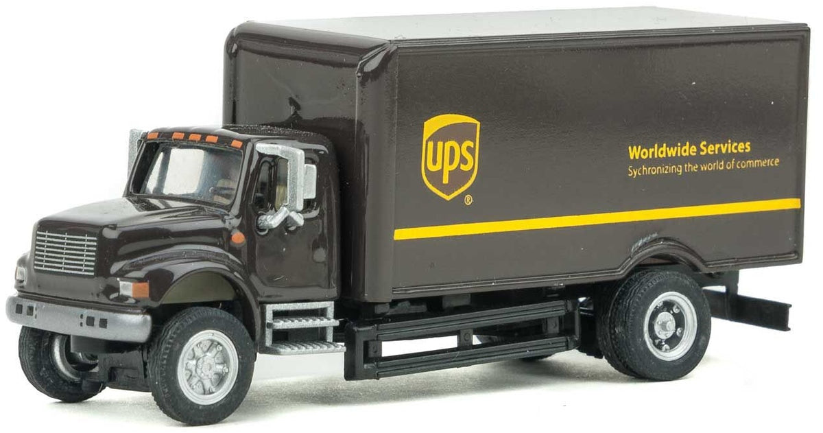 Walthers SceneMaster HO 949-11294 International 4900 Single-Axle Box Van - Assembled - United Parcel Service UPS Modern Shield Logo