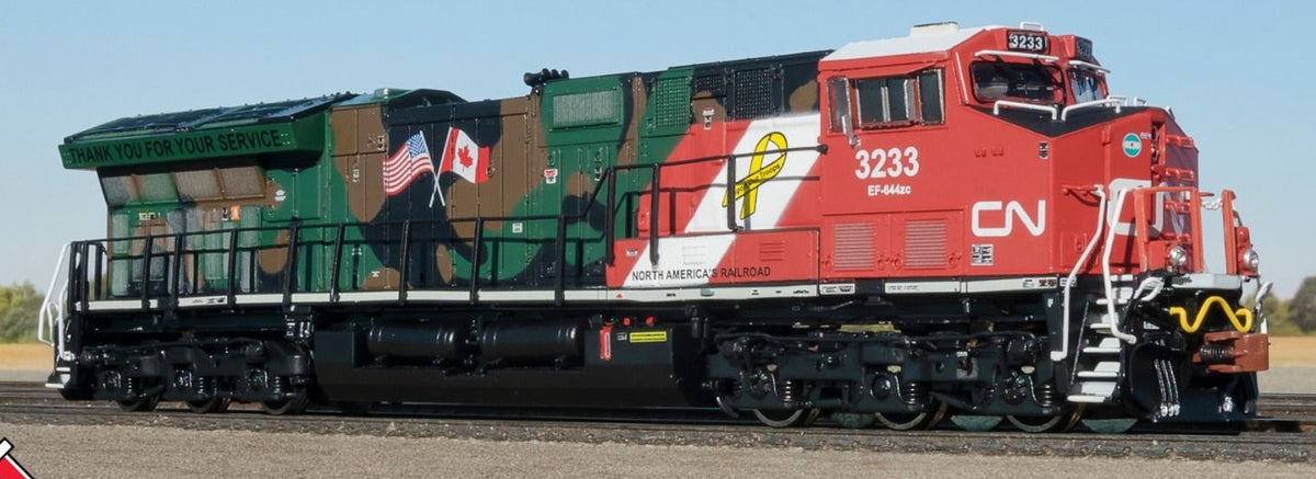 ScaleTrains Rivet Counter N SXT33644 DCC/ESU LokSound 5 Equipped GE ET44 Canadian National 'Veterans Commemorative Scheme' CN #3233