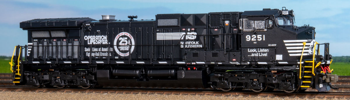 ScaleTrains Rivet Counter N SXT41718 DCC Ready GE DASH 9-40CW Norfolk Southern/Operation Lifesaver NS #9251
