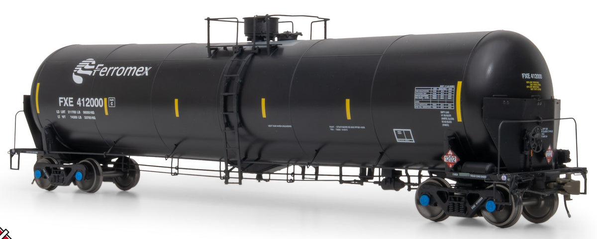 ScaleTrains Rivet Counter HO SXT42645 Trinity 31K Tank Car with Head Shields Ferromex/Black/Diesel Fuel FXE #412036