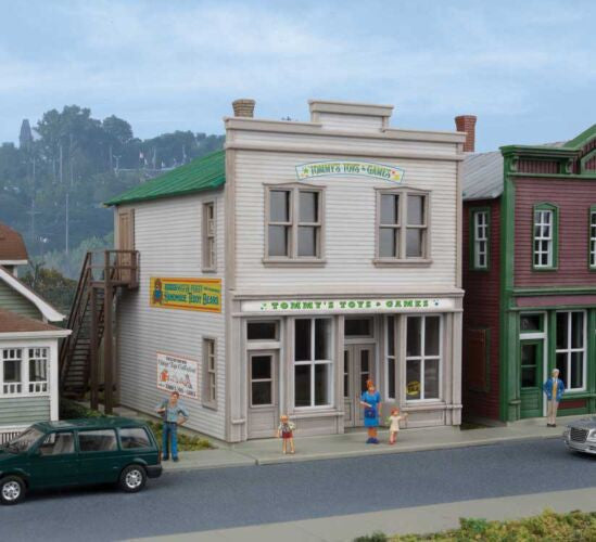 Walthers Cornerstone HO 933-3668 Tommy's Toys and Games - Kit
