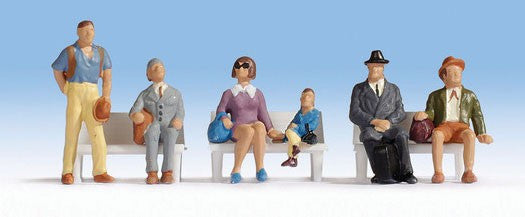 Walthers SceneMaster HO 949-6041 Waiting Passengers - 6 pcs