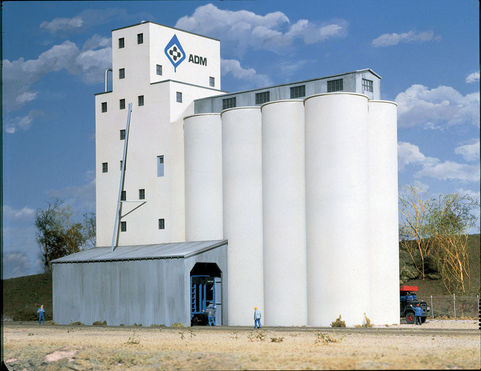 Walthers Cornerstone HO 933-3022 ADM Concrete Grain Elevator - Kit