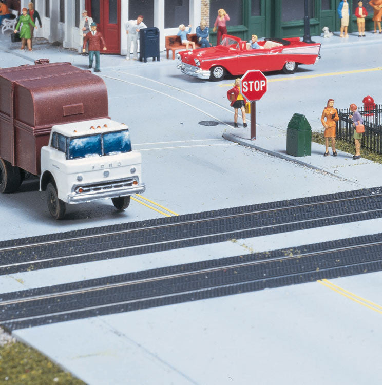 Walthers Cornerstone HO 933-3137 Rubber Mat Style Grade Crossing - Kit