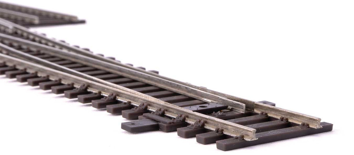 WalthersTrack HO 948-83076 Code 83 Nickel Silver DCC Friendly Number 6 Single Crossover Turnout - Right Hand