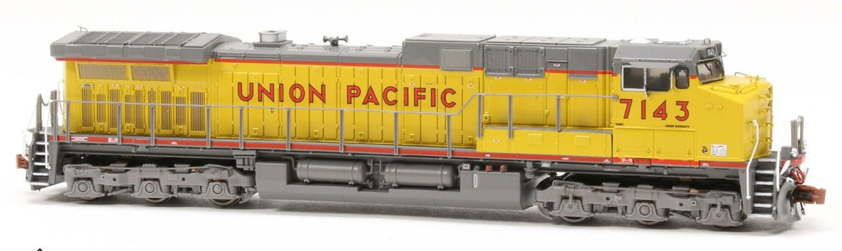 ScaleTrains Rivet Counter N SXT39144 DCC Ready GE AC4400CW Locomotive Union Pacific w/Red Sill Stripe UP #7157