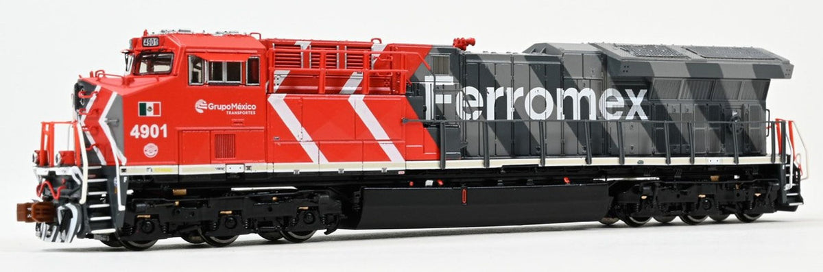 ScaleTrains Rivet Counter HypoTypical N SXT40476 DCC Ready GE ET44AC Locomotive Ferromex 'Zebra' #4938