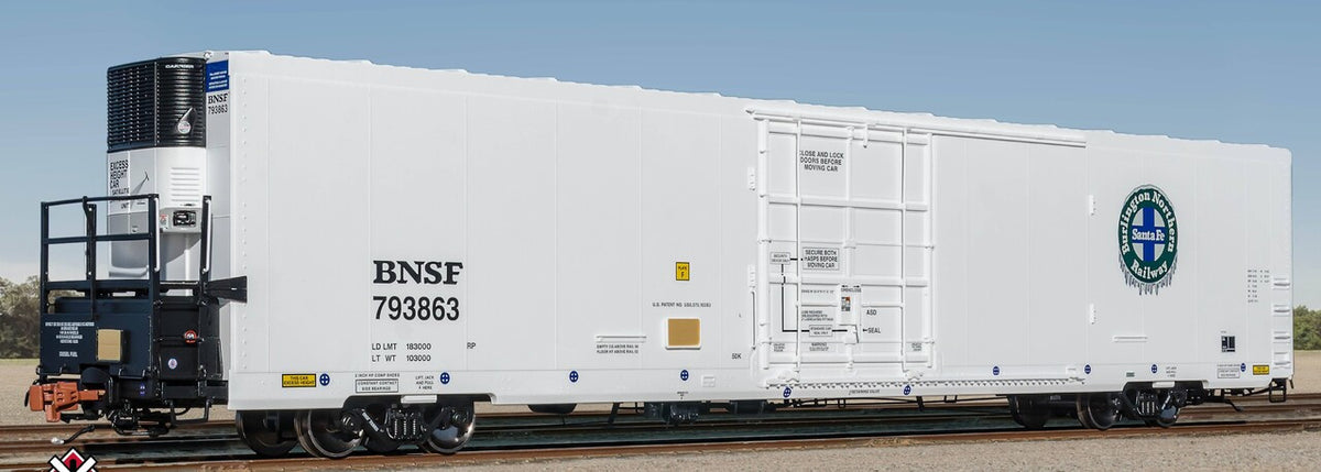 ScaleTrains Rivet Counter HO SXT40118 Trinity 82' 7711 Mechanical Reefer BNSF 'Logo Icicles' No Stripes Carrier Non-Sound BNSF #793831