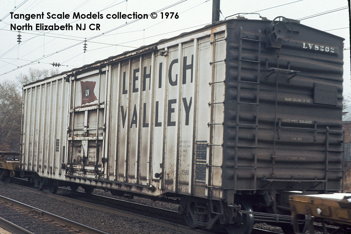 Tangent Scale Models HO 14036-10 PRR Shops X58 Plug Door Boxcar Lehigh Valley 'Delivery 12-1965 X58B' LV #8240