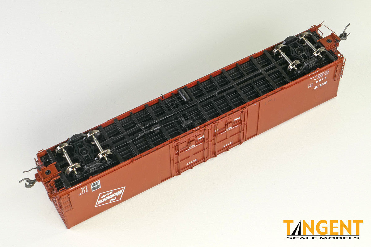 Tangent Scale Models HO 34016-04 Thrall 5,880CuFt 60′ Double Plug Door Box Car Milwaukee Road 'Repaint 6-1979' MILW #4155