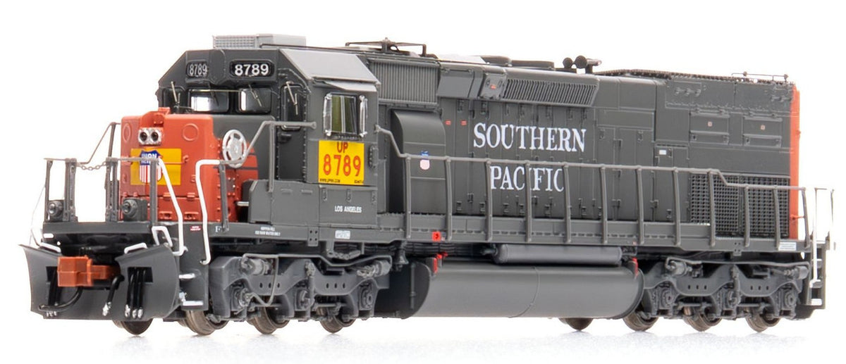ScaleTrains Rivet Counter N SXT41063 DCC Ready EMD SD40T-2 Union Pacific 'ex-SP Roman Lettering Patch' w/Ditch Lights UP #8807