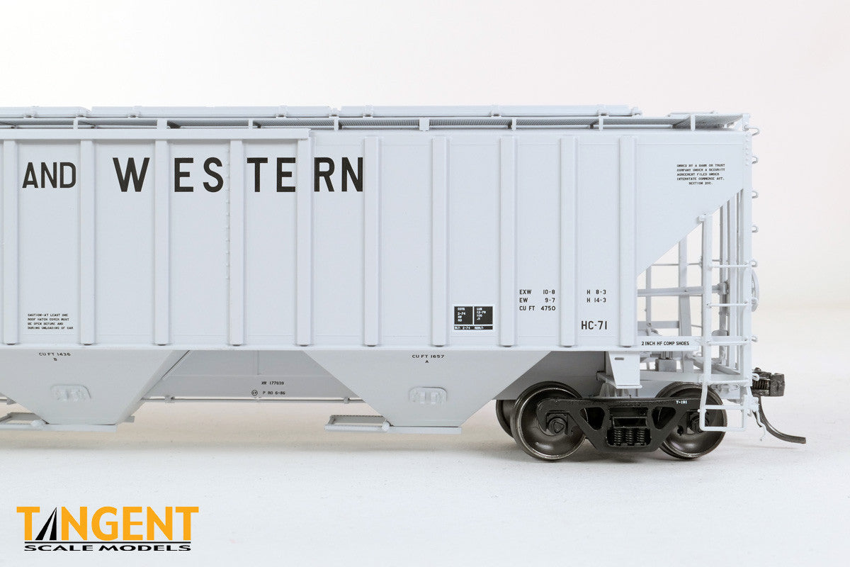 Tangent Scale Models HO 36222-04 NW Roanoke Shops 4750CuFt Covered Hopper Norfolk Western 'Claytor Repaint HC-71 1986+' NW #177332