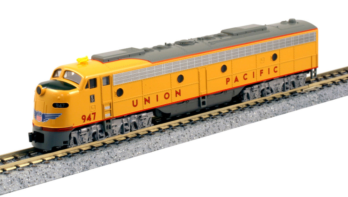 Kato N 176-5324-LS-DMW with DCC/ESU LokSound V5 EMD E9A Union Pacific 'City of Los Angeles' UP #949