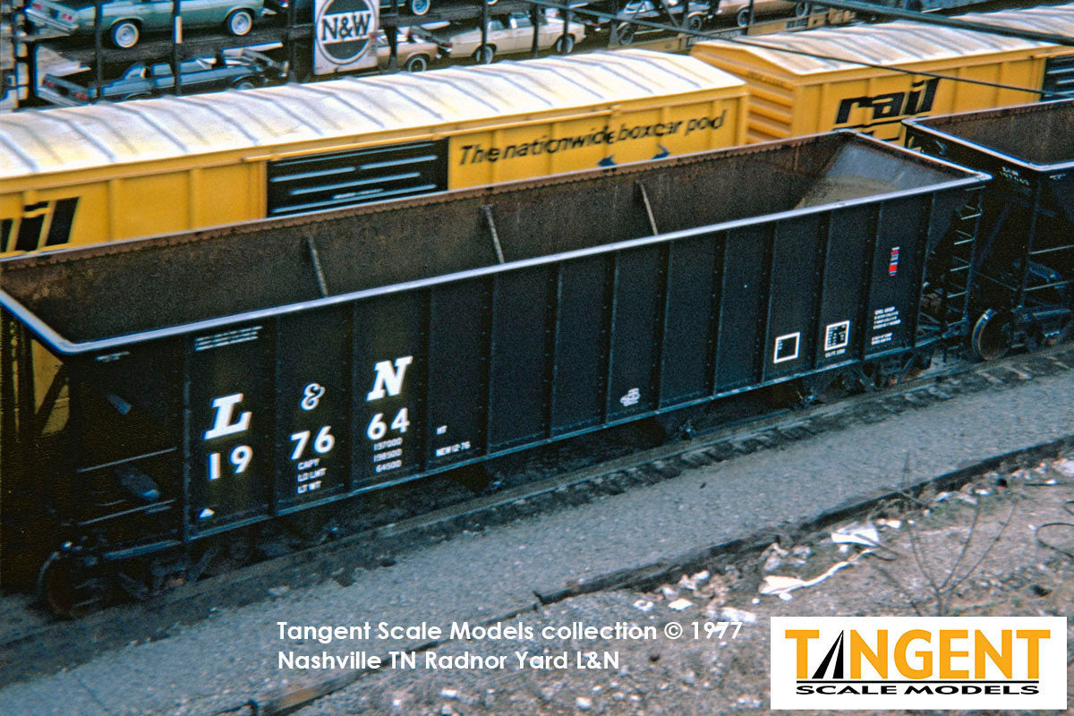 Tangent Scale Models HO 32016-07 Bethlehem Steel 3350CuFt Quad Coal Hopper Louisville & Nashville 'Delivery White Slant 1976' LN #197342